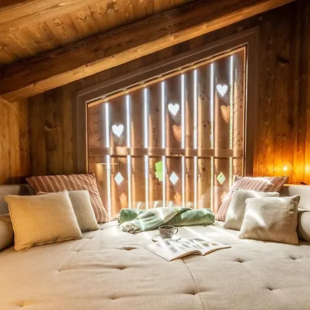 Hellochalet Petit Reins - Alpine Lodge Close To Ski Return Semesterbostad Valtournenche