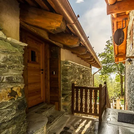 Semesterbostad Hellochalet Petit Reins - Alpine Lodge Close To Ski Return *