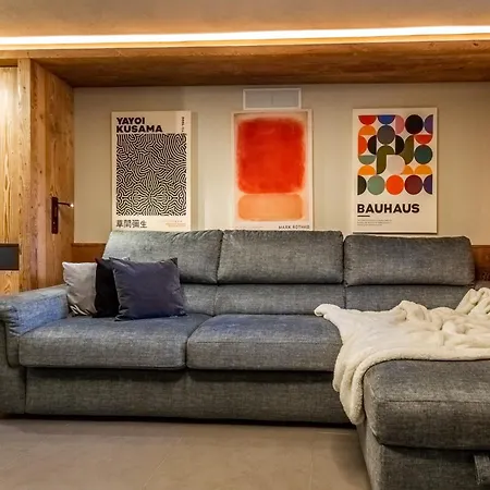 Hellochalet Petit Reins - Alpine Lodge Close To Ski Return Valtournenche