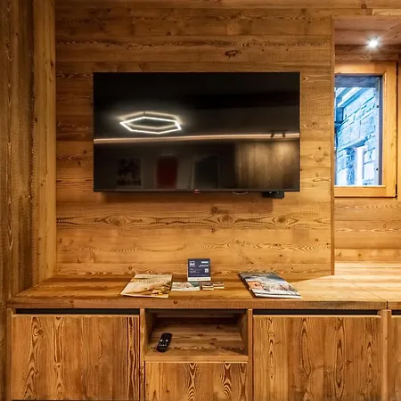 Hellochalet Petit Reins - Alpine Lodge Close To Ski Return Semesterbostad Valtournenche