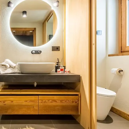 Semesterbostad Hellochalet Petit Reins - Alpine Lodge Close To Ski Return